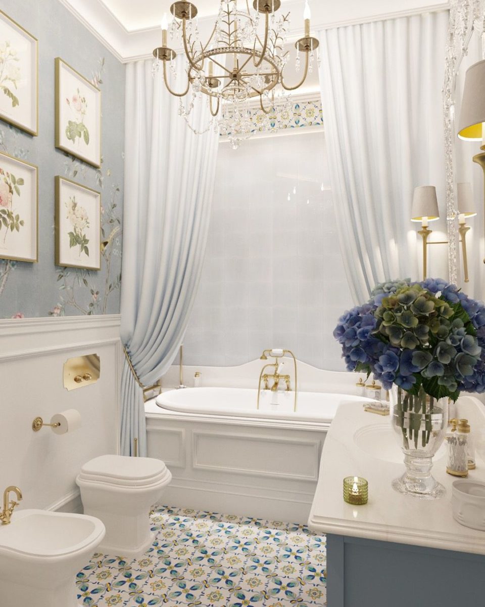 Ванная комната с туалетом в классичекском стиле