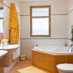 Дизайн ванной комнаты в частном доме в оранжевых тонах