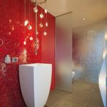 Мозаика в ванной комнате ярко-красный цвет
