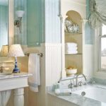 ванная комната с окном дизайн идеи