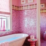керамическая плитка для ванной розовая