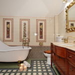 Современный дизайн ванной комнаты в стиле модерн с геометрическим орнаментом на полу