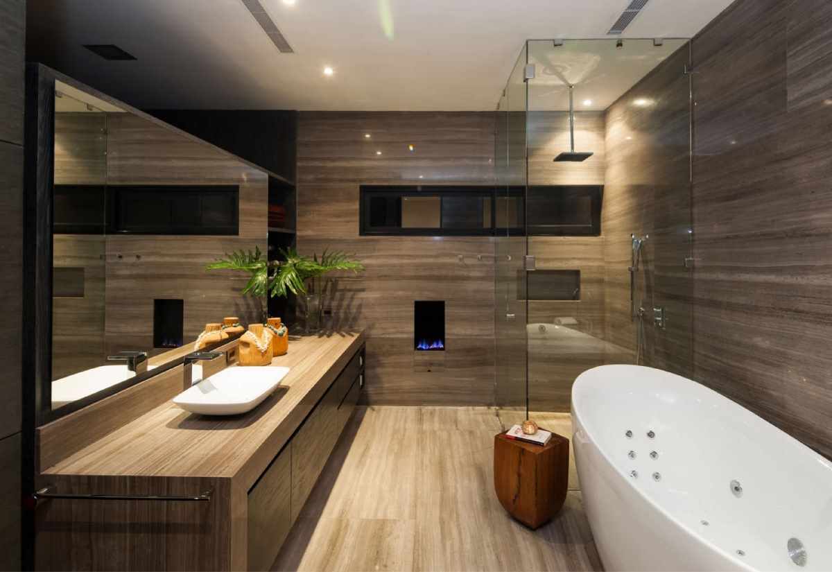 пример яркого интерьера ванной комнаты