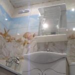 вариант красивого декора ванной комнаты с облицовкой плиткой фото
