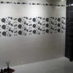 пример необычного стиля ванной комнаты с облицовкой плиткой фото