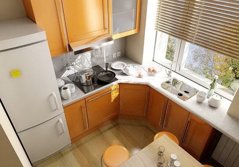 Г-образная планировка современной кухни в квартире многоэтажного дома