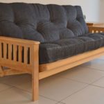 Классический диван прямого типа на деревянном каркасе