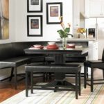 Черная мебель в интерьере кухни