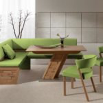 Мягкая мебель с зеленой обивкой