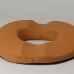 Ортопедическая подушка в форме кольца