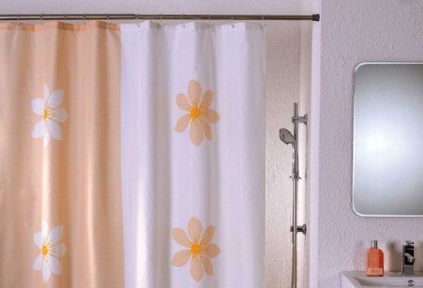 Карниз раздвижной для штор в ванную комнату