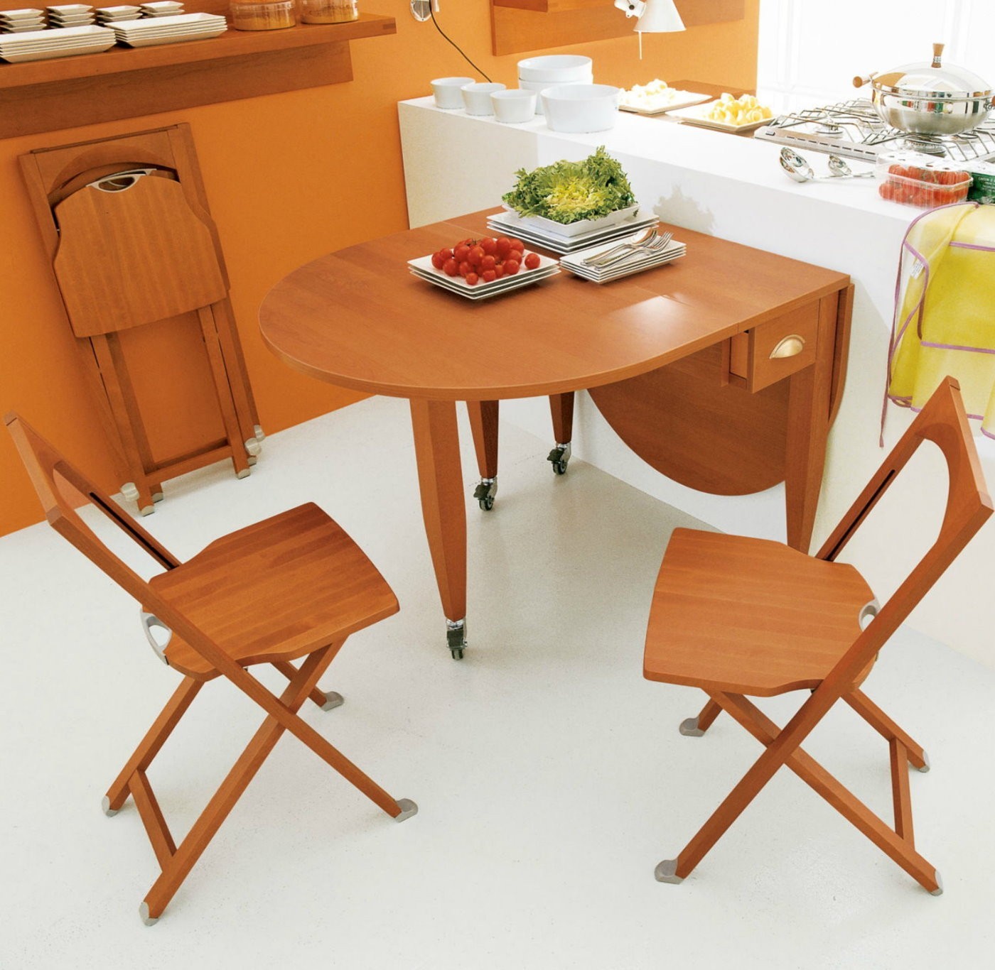 Кухонный стол раздвижной. Складной стул Connubia Olivia. Стул складной Olivia CS/208. Обеденный стол для маленькой кухни. Маленький стол на кухню.