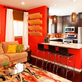 Красный цвет в интерьере кухни-гостиной