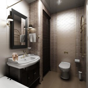 Мозаичная отделка стены в ванной