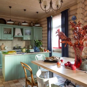 кухня в деревянном доме идеи