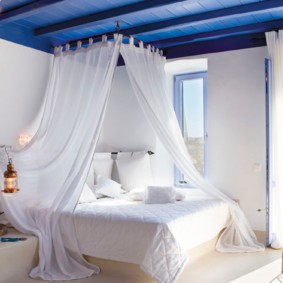 синяя спальня идеи декор