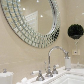 высота зеркала над раковиной в ванной дизайн фото