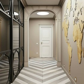 узкий коридор в квартире