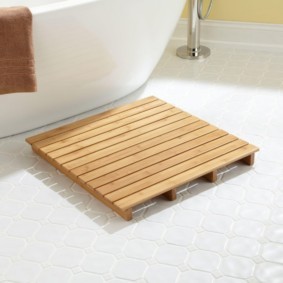 коврики для ванной комнаты декор