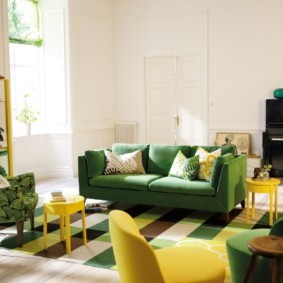 гостиная комната в зелёном цвете фото идеи