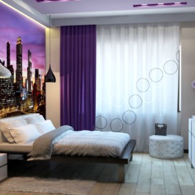 Фиолетовые шторы в спальной комнате