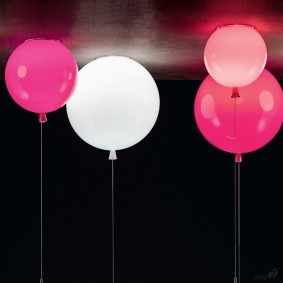 Светильники в форме воздушных шариков