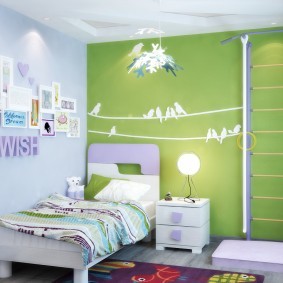 Шведская стенка в интерьере детской комнаты
