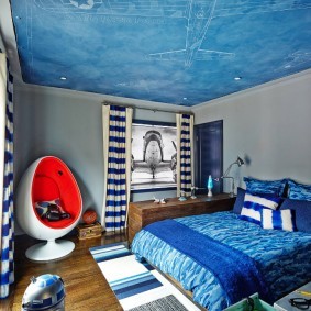 Дизайн детской комнаты в синем цвете