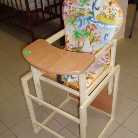 детский деревянный стульчик оформление фото