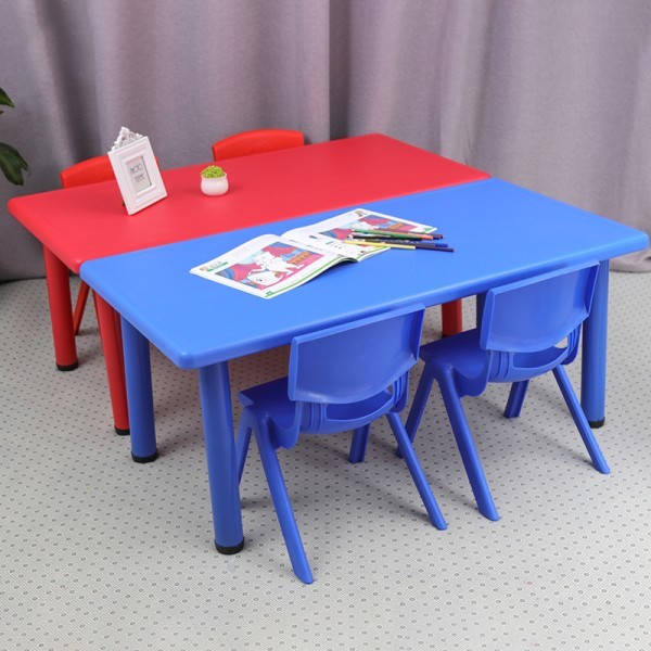 Общий стол для ребенка