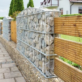 забор из габионов декор фото