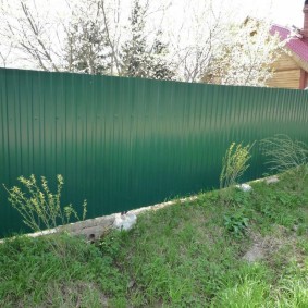 забор из профлиста зеленый