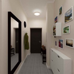 Длинный коридор в трехкомнатной квартире