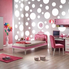 спальня в серо розовых тонах дизайн