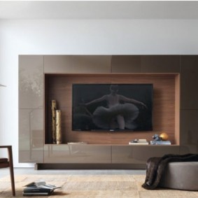 Интерьер гостиной комнаты с мебелью серого цвета