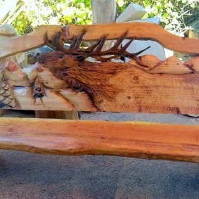 Деревянная скамейка ручной работы
