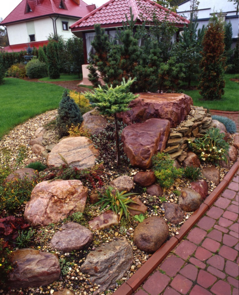 Ландшафтный дизайн с камнями в саду: украшение дачного участка, фото