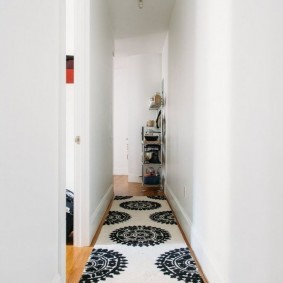 узкий коридор в квартире виды фото