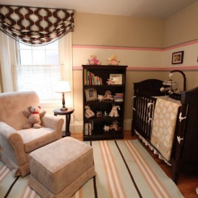 Небольшая комната для мамы и новорожденного