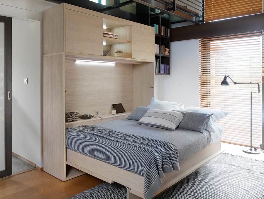 Кровать-трансформер в квартире с 1 комнатой