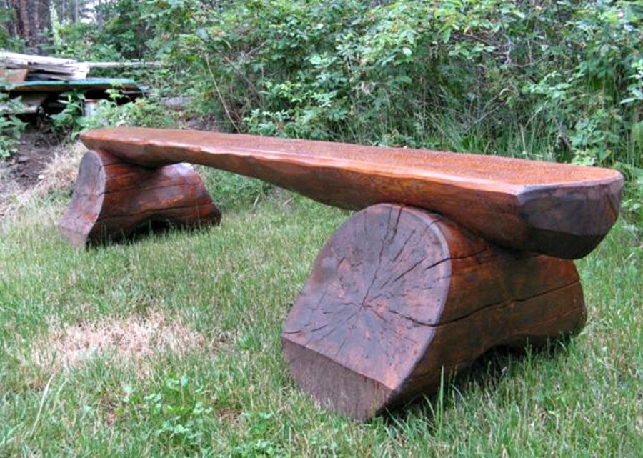 Скамейка из необработанного дерева (80 фото)