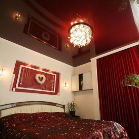 освещение спальни с натяжным потолком фото виды