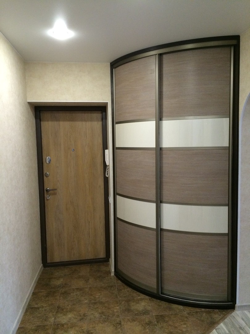 Встроенный шкаф в прихожую: угловой, распашной и другие варианты, фото ...