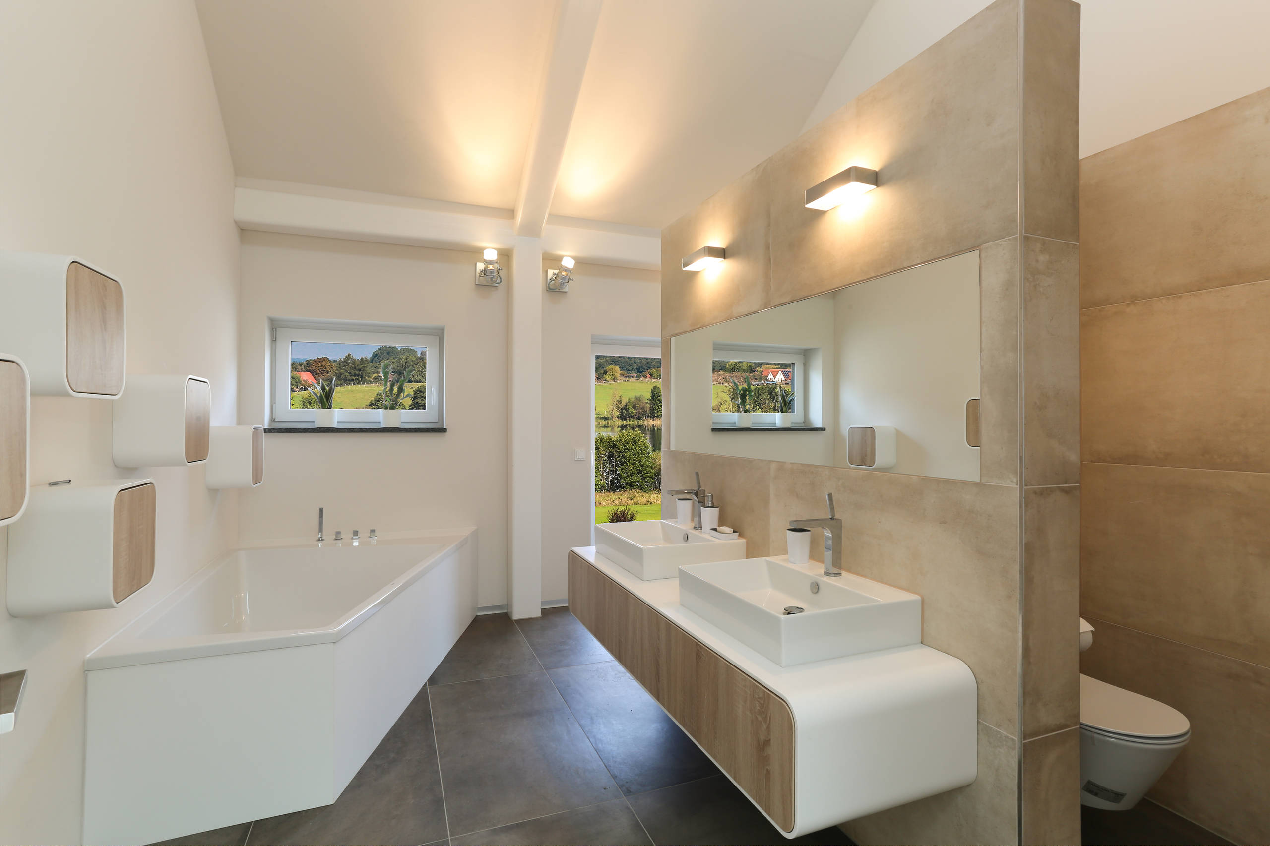  комната в светлых тонах: реальные фото ванной комнаты в .