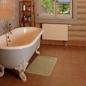 Чугунная ванна в ретро стиле
