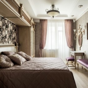 Небольшая спальня в классическом стиле